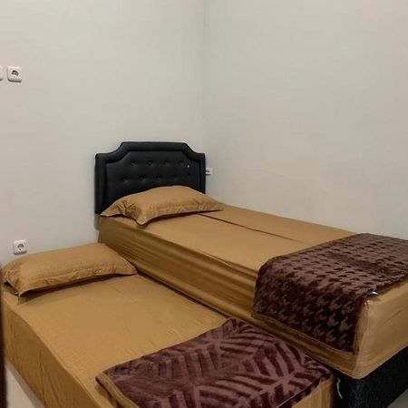 Guest House / Homestay Bukit Mutiara Residence Ngingas Eksteriør bilde