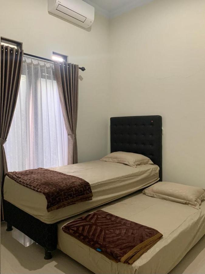 Guest House / Homestay Bukit Mutiara Residence Ngingas Eksteriør bilde