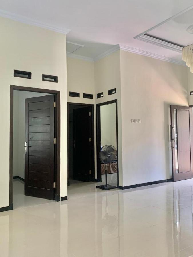 Guest House / Homestay Bukit Mutiara Residence Ngingas Eksteriør bilde