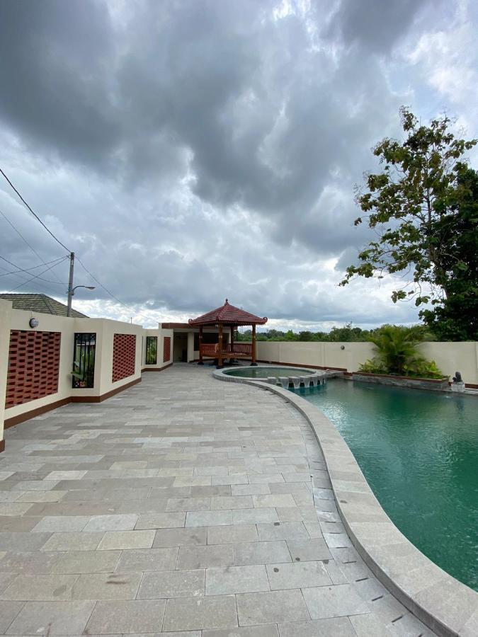 Guest House / Homestay Bukit Mutiara Residence Ngingas Eksteriør bilde